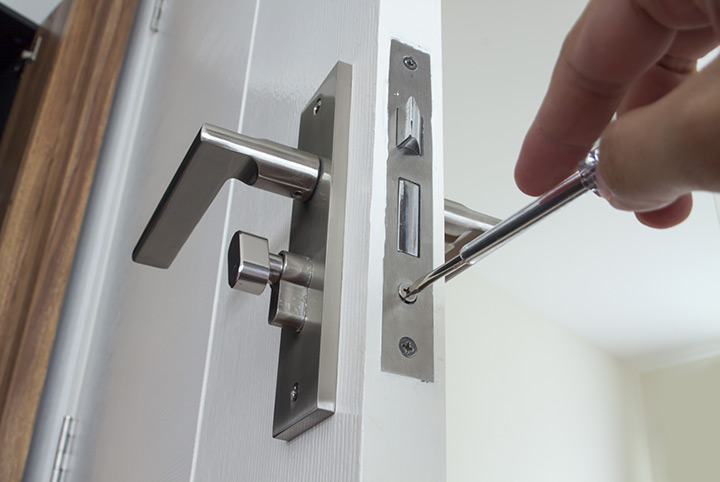 Our local locksmiths are able to repair and install door locks for properties in Tokyngton and the local area.
